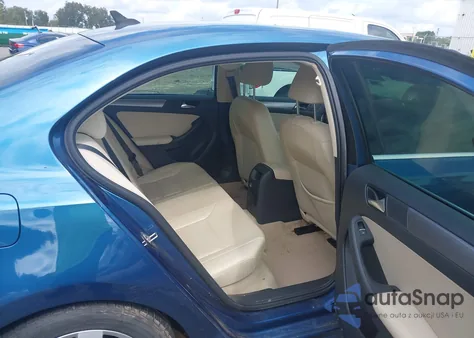 2015 Volkswagen Jetta 2.0L Tdi Se from USA, damaged, VIN 3VWLA7AJ5FM301957